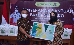 Respons Aduan PKL, Pemkab Sukoharjo Bareng Baznas Salurkan 5.010 Paket Sembako