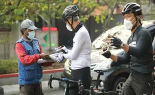 Ganjar Ajak ASN Jateng Jajan di Warung Pedagang Kecil, Ga Usah Masak