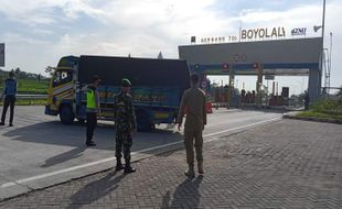 Penyekatan di Gerbang Tol Boyolali, Puluhan Kendaraan Dipaksa Putar Balik