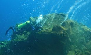 Ada di Indonesia, Ini Keunikan Gunung Api Bawah Laut Tertinggi di Dunia