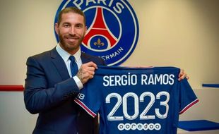 Percaya Takhayul, Sergio Ramos Tetap Pakai Nomor 4 di PSG