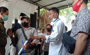 Minta Pelonggaran PPKM, PKL Kudus dan Satpol PP Adu Mulut