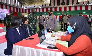 Gubernur Ganjar Jamin Stok Vaksin Jateng Ditambah Setiap Pekan