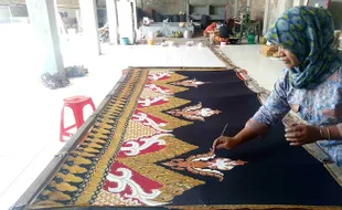 Melestarikan Tradisi Nenek Moyang di Sentra Batik Kliwonan Sragen