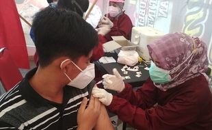 Dukung Herd Immunity, IJTI, PWI, dan Polres Grobogan Gelar Vaksinasi