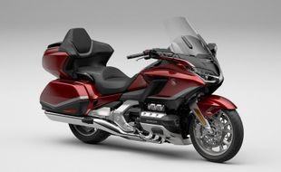 Honda Gold Wing 2021, Inilah Motor Seharga 2 SUV 4WD