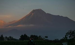 Hubungan Magis Gunung Merapi dan Laut Selatan yang Sarat Cerita Mistis