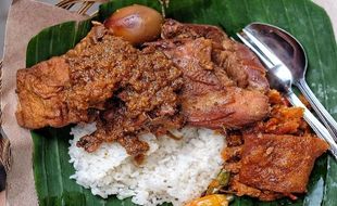 Sambut Lebaran, Gudeg Yu Narni Siapkan 1 Ton Gori