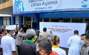 Vaksinasi Lintas Agama Sukses Dilaksanakan di Auditorium UMP