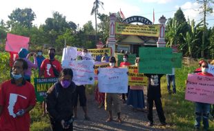 Warga Joton Pro Jokowi Klaten Demo di Lahan Terdampak Tol Solo-Jogja, Ini Tuntutannya