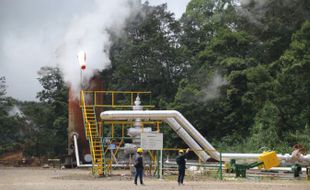 Karanganyar Hari Ini: 8 Oktober 2015, Bupati Tolak Proyek Geothermal