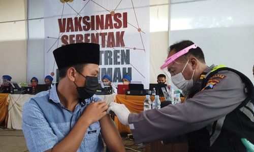 Vaksinasi Merdeka Sasar Santri Pondok Pesantren di Grobogan