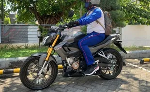 Panduan Membawa Barang Menggunakan Sepeda Motor