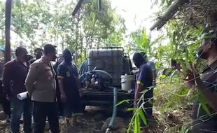 3.000 Liter/Hari Limbah Ciu Dibuang ke Bengawan Solo via Kali Samin