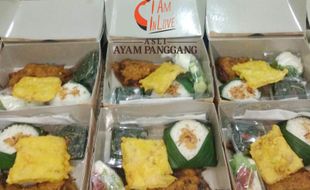 Nasi Boks I Am In Love, Solusi Praktis Makan Ayam Panggang