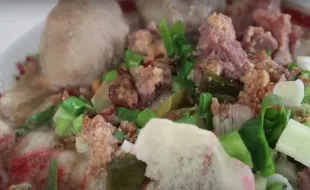 Unik! Kuliner Soto Bancar Khas Purbalingga Topping Bakso & Saus Kacang