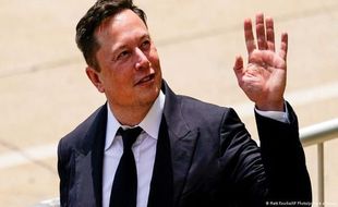 Elon Musk dan Mark Zuckerberg akan Duel di Colosseum, Italia