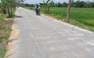 Jalan Cor Beton di Tanjung Klaten Mbledos, Camat Juwiring: Betonisasi Sudah Sesuai Spesifikasi