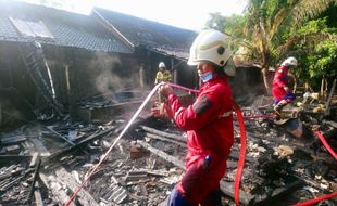 Si Jago Merah Lalap Rumah Warga di Trucuk Klaten