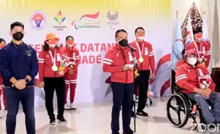 Bawa 2 Emas, 3 Perak, 4 Perunggu Paralimpiade Tokyo 2020, Kontingen Indonesia Tiba di Tanah Air