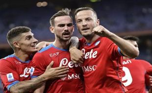 Hasil Lengkap Liga Italia Pekan Kelima: Sempurna, Napoli ke Puncak