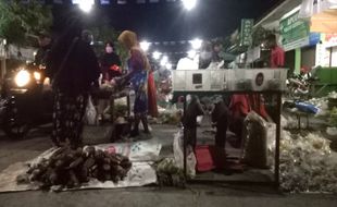 153 Pedagang Malam Gairahkan Ekonomi di Pasar Gemolong 2 Sragen