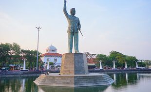 Patung Bung Karno di Polder Tawang Semarang Diresmikan, Ini Kata Ganjar