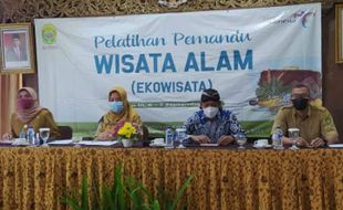 Objek Wisata Segera Dibuka, Pemandu Wisata Alam Dapat Pelatihan