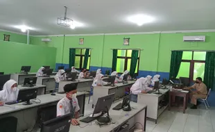 18 SMK di Boyolali Gelar PTM, Ada yang Diawali Vaksinasi Pelajar