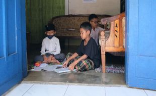 Horee..Sekolah Lagi, Ketemu Teman Sekelas Lagi