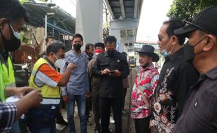 Cek Proyek Perbaikan Jalan di Belakang Terminal Tirtonadi, Legislator Solo Temukan Ini