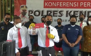 Pekerjakan Anak-Anak, Pemilik Karaoke di Kompleks Alaska Ditangkap