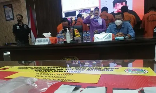 3 Orang Ditangkap Di Sumedang, Jual Beli Sabu Lewat Medsos