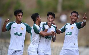 PON XX Papua: Tim Sepak Bola Jatim Menang Telak atas Jateng 3-0