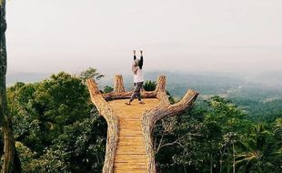 Menikmati Night View Purwokerto dari Puncak Agaran, Syahdu...