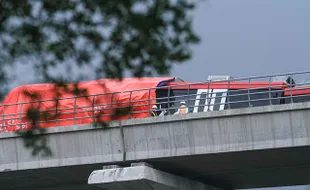 PT Inka Butuh 5 Hari untuk Evakuasi Kereta LRT Jabodebek