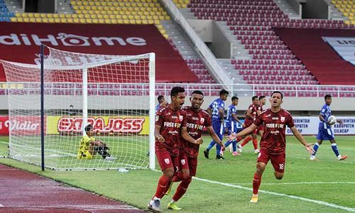 Persis Solo Tundukkan PSCS Cilacap 2-0, Ini Foto-Foto Pertandingan