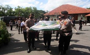 HUT ke-76 TNI, Polresta Solo Beri Kejutan Korem 074 Warastratama