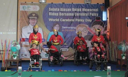 Anak Cerebral Palsy Semar Cakep Unjuk Aneka Potensi  