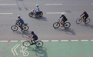 Pesepeda Diijinkan Melintasi Jalan Umum untuk Olahraga di Jakarta