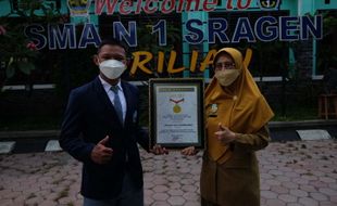 Raih 74 Piagam Juara, Siswa SMAN 1 Sragen Ini Pecahkan Rekor Muri