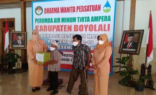 DWP Perumda Air Minum Tirta Ampera Boyolali Bagikan 500 Paket Sembako