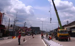 Waduh, 26 Tiang Penerangan Jalan Umum di Karanganyar Rapuh Lur