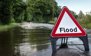 Waduh! Sehari Jelang Coblosan, Desa Dumpil di Pati Diterjang Banjir Bandang