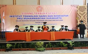 ITS PKU Muhammadiyah Surakarta Gelar Wisuda dengan Prokes Ketat