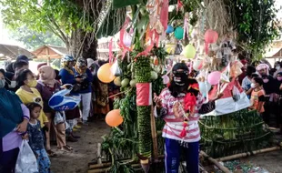 Kirab Meriahkan Pasar Kuliner Tradisional di Kampung Turi Sragen