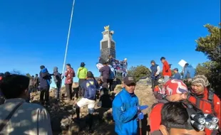 Gunung Lawu Punya 5 Jalur Pendakian Loh, Ini yang Tercepat