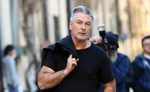 Berkaca dari Kasus Alec Baldwin, Keselamatan Pekerja Film Dipertanyakan