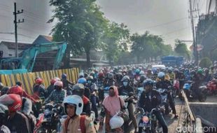 Awas! Jalur Pantura di Bangil-Pasuruan Macet Parah saat Jam Tertentu