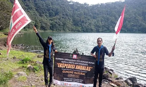 Kenaikan Jenjang, 12 Anggota Specta UIN Surakarta Jelajahi Sumatra